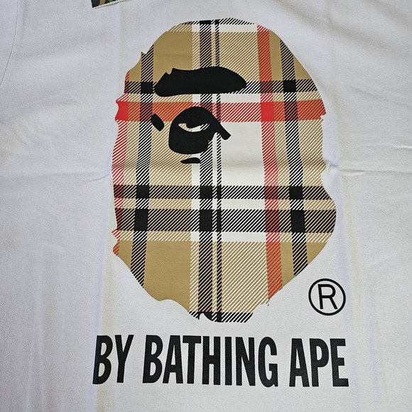 A Bathing Ape Men's White Graphic Logo T-Shirt Crew Neck Size L - Picture 2 of 10